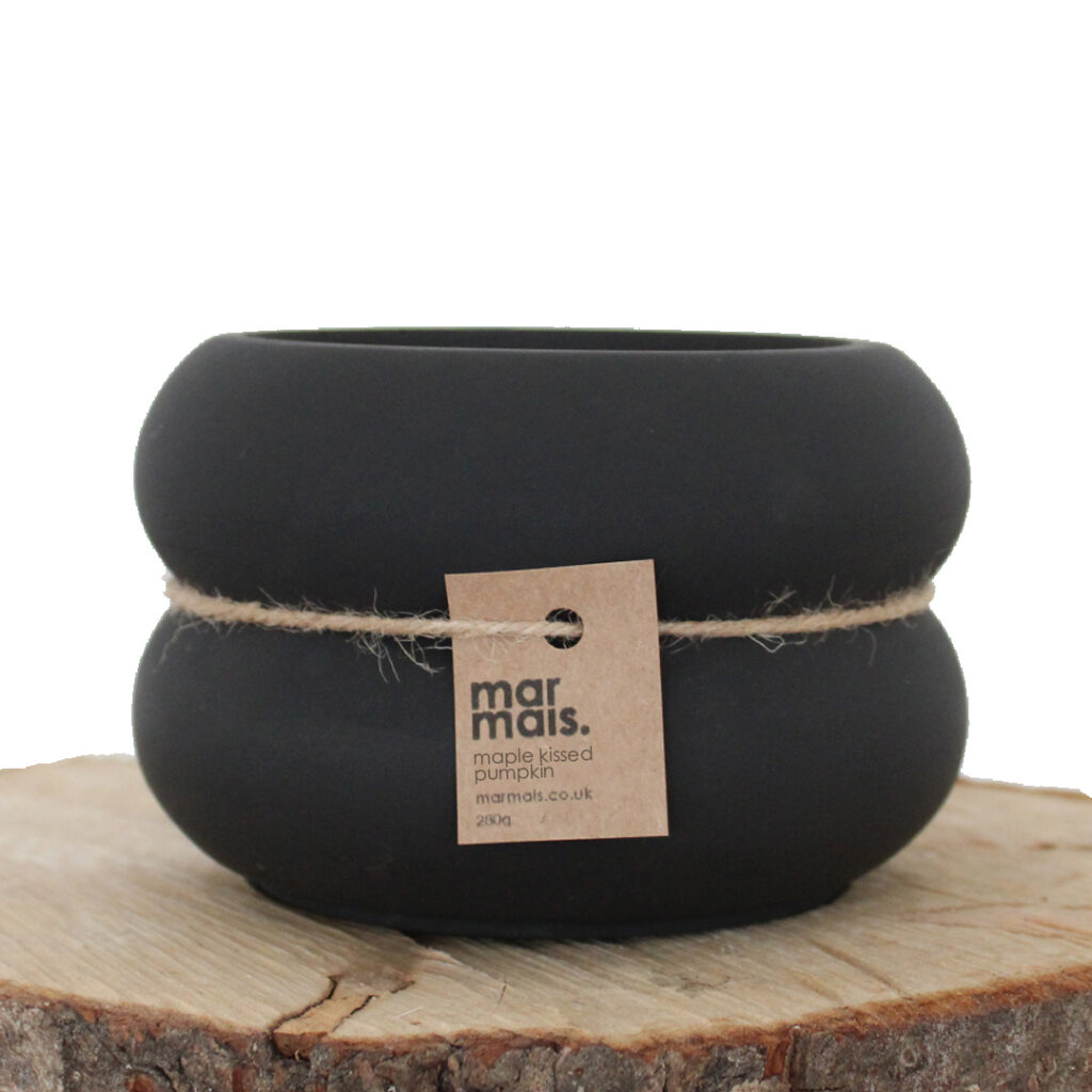 Round black matte ceramic candle pot – Maple Kissed Pumpkin fragrance by Marmais, 280g